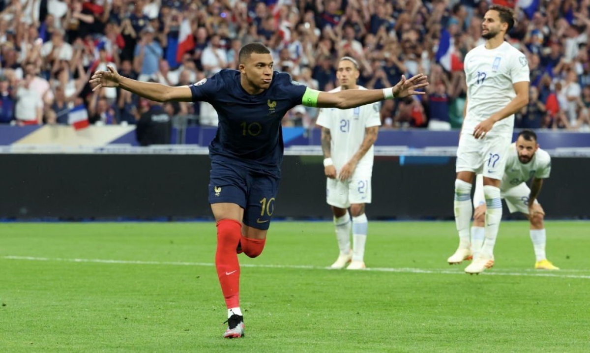 Mbappe ghi bàn thắng quý giá cho Pháp 