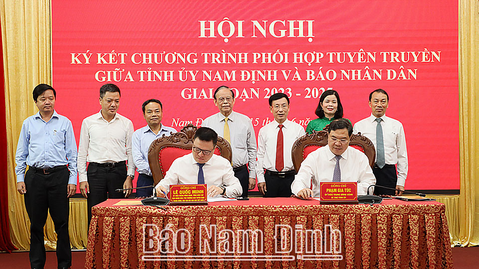 Tỉnh ủy Nam Định và Báo Nhân Dân ký kết chương trình phối hợp tuyên truyền giai đoạn 2023-2025