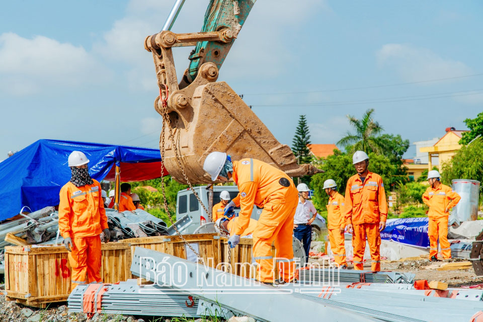 Dự án đường dây 500kV mạch 3 Quảng Trạch - Phố Nối đi trên địa bàn tỉnh Nam Định qua các huyện gồm Nam Trực, Trực Ninh, Nghĩa Hưng và Hải Hậu tỉnh Nam Định.