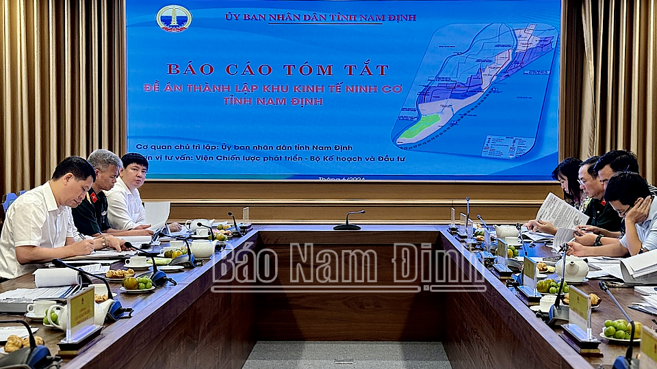 Quang cảnh cuộc họp. 
