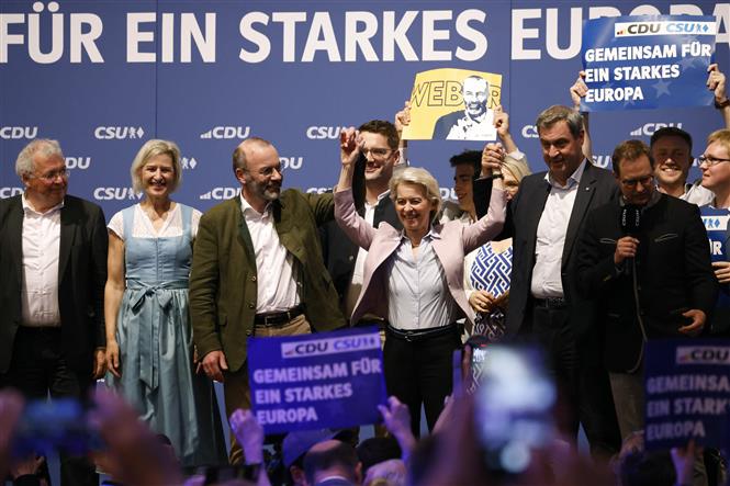 Cơ cấu mới của Nghị viện châu Âu sẽ không thay đổi chính sách của EU đối với Ukraine. Ảnh: AFP/TTXVN
