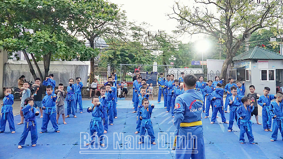 Lớp học võ Vovinam tại Trung tâm Văn hóa - Thể thao Thanh Thiếu niên tỉnh.