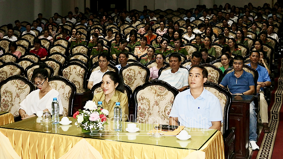 Hội nghị chuyên đề "Ngày Gia đình Việt Nam 28/6 và Tháng hành động quốc gia về phòng, chống bạo lực gia đình năm 2024"