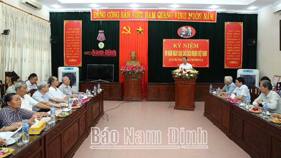 Quang cảnh buổi gặp mặt