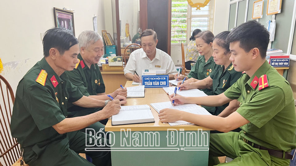 Cựu chiến binh thành phố Nam Định
đẩy mạnh phong trào thi đua “Dân vận khéo”