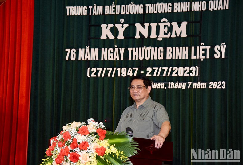 Thủ tướng Phạm Minh Chính phát biểu ý kiến tại buổi viếng thăm.