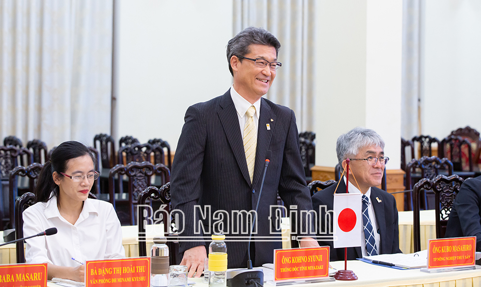  Ông Kuno Shunji, Thống đốc tỉnh Miyazaki (Nhật Bản) phát biểu tại buổi làm việc.