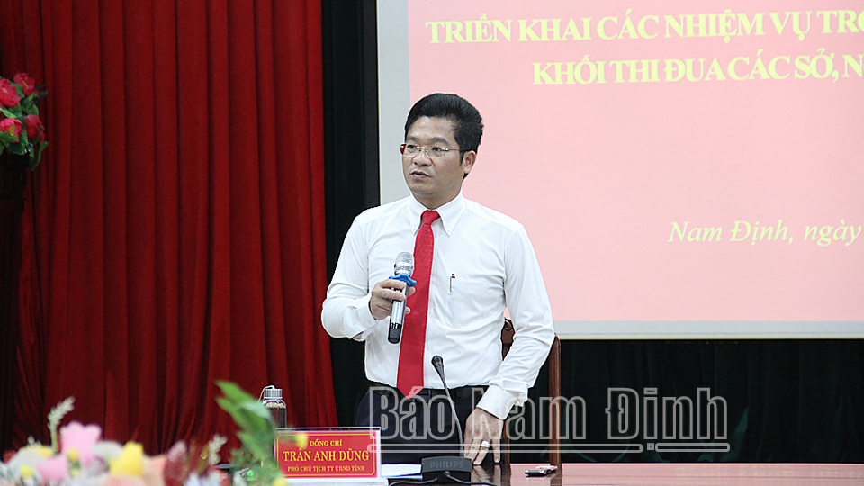 Khối Kinh tế - Kỹ thuật sơ kết công tác thi đua, khen thưởng 6 tháng đầu năm