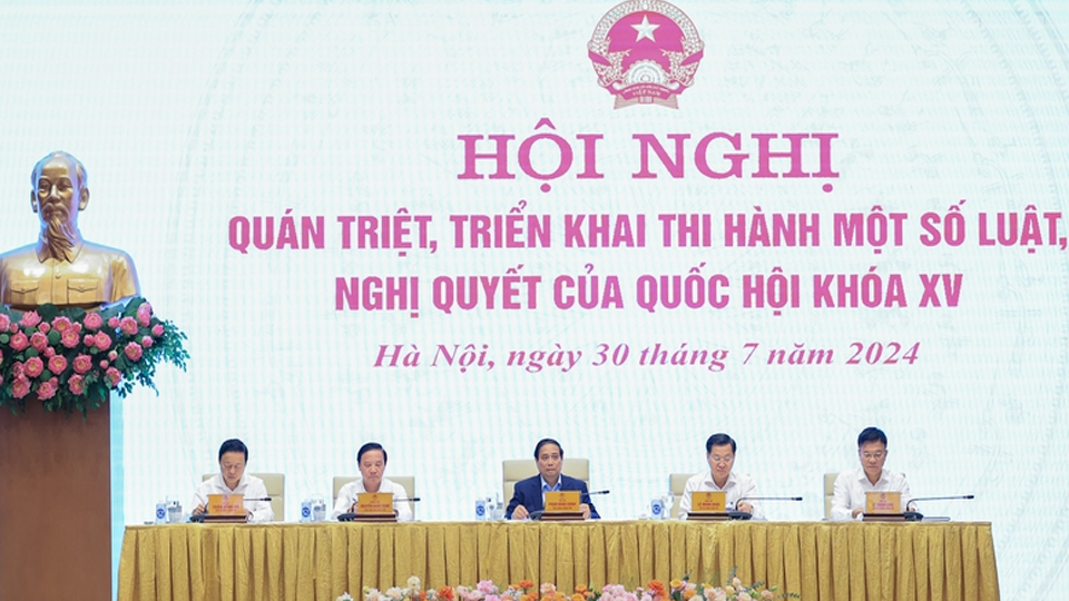 Thủ tướng Phạm Minh Chính chủ trì Hội nghị quán triệt, triển khai một số luật, nghị quyết của Quốc hội khoá XV - Ảnh: VGP/Nhật Bắc

