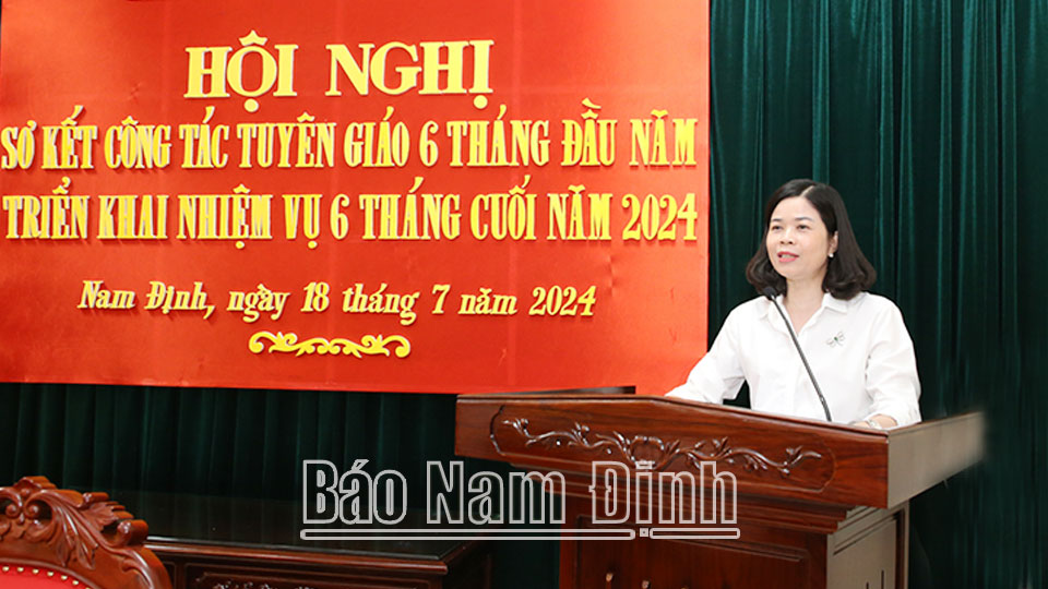 Đồng chí Phạm Thị Thu Hằng, Ủy viên Ban Thường vụ Tỉnh ủy, Trưởng Ban Tuyên giáo Tỉnh ủy phát biểu kết luận hội nghị.