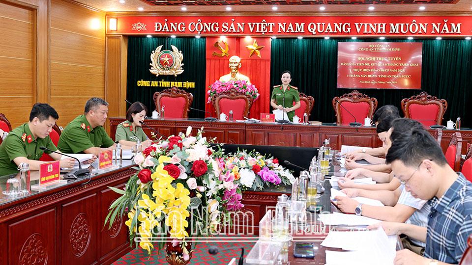 Quang cảnh hội nghị. 