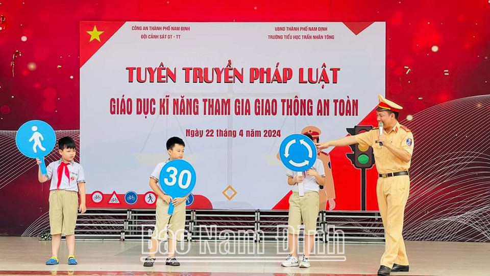 Đẩy mạnh công tác tuyên truyền, phổ biến, giáo dục pháp luật trong trường học