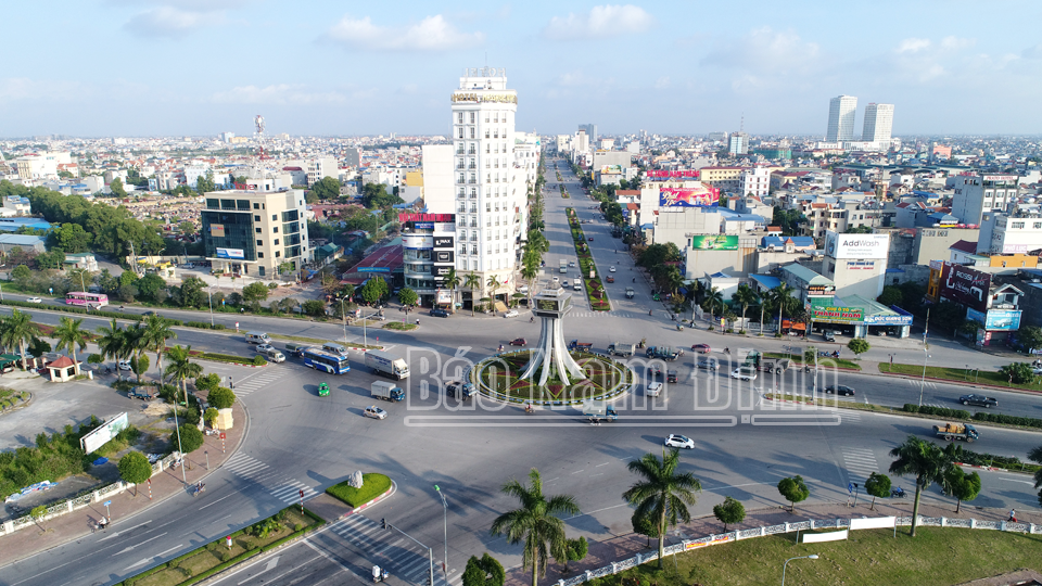 Thành phố Nam Định trên đường đổi mới.