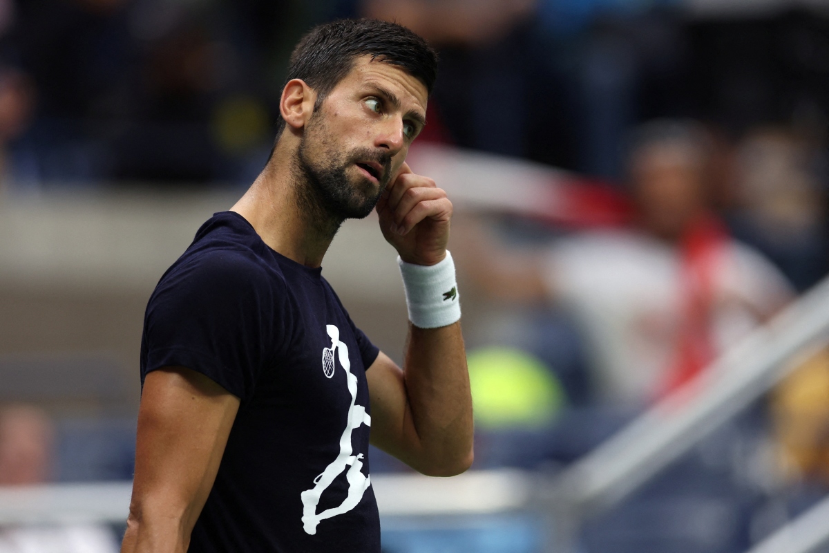 Djokovic trên sân tập trước thềm US Open 2023.