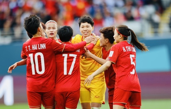 Đội tuyển bóng đá nữ Việt Nam đang thi đấu tại FIFA Womens World Cup 2023 mang lại một tín hiệu tích cực về sức hút thể thao cho người hâm mộ nước nhà. 
Ảnh: ĐỨC ĐỒNG