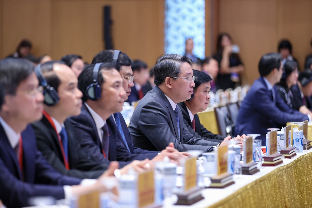Dự hội nghị có hơn 500 đại biểu là lãnh đạo các bộ, ngành, tỉnh, thành phố và hơn 150 doanh nghiệp hai nước Việt Nam, Singapore - Ảnh: VGP/Nhật Bắc 