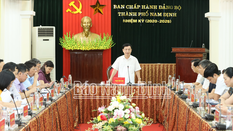 Quang cảnh hội nghị