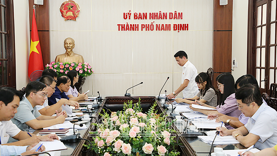 Quang cảnh buổi giám sát.  