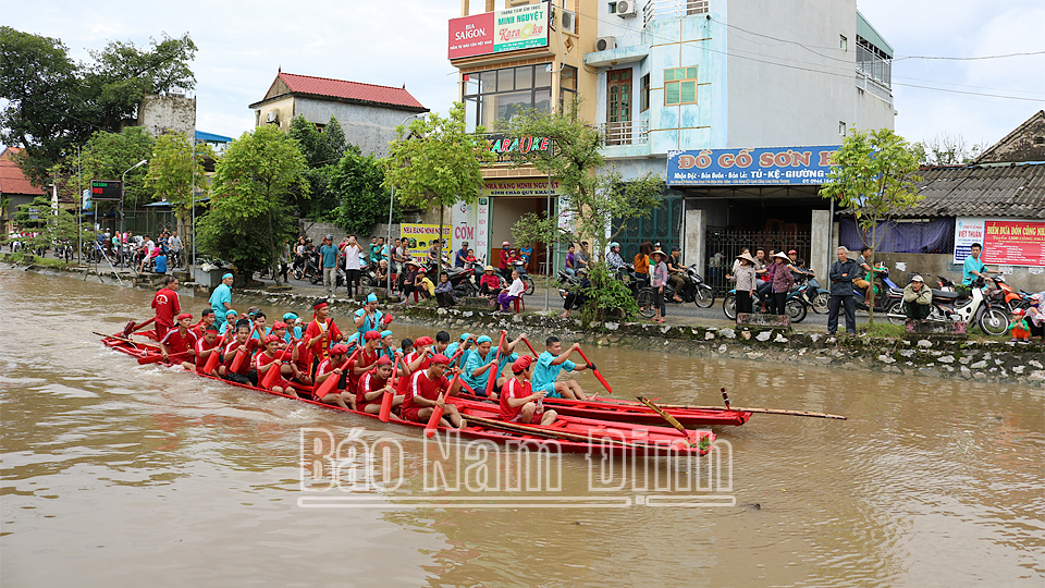 Tác phẩm dự thi Giải Báo chí Búa liềm vàng lần thứ IX-2024: Tập trung phát triển các ngành công nghiệp văn hóa có tiềm năng, lợi thế (kỳ 3)