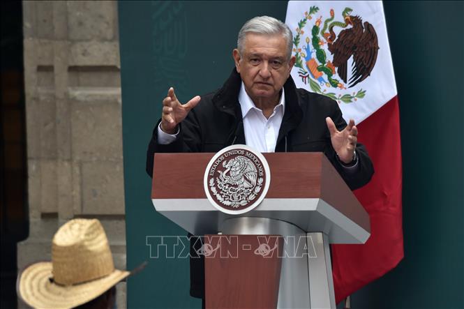 Mexico đình chỉ quan hệ với các Đại sứ quán của Mỹ và Canada