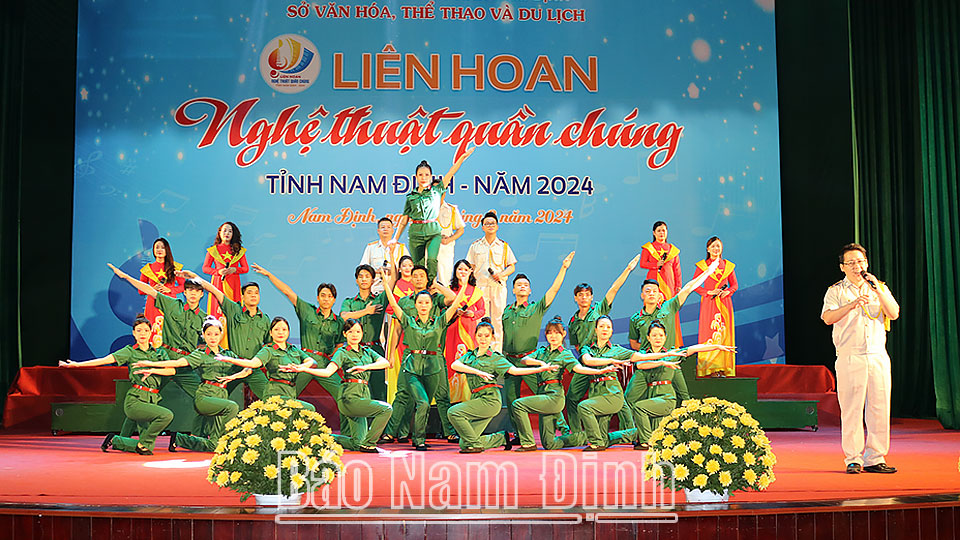 Tiết mục dự thi liên hoan của Đoàn Nghệ thuật quần chúng Thành phố Nam Định.