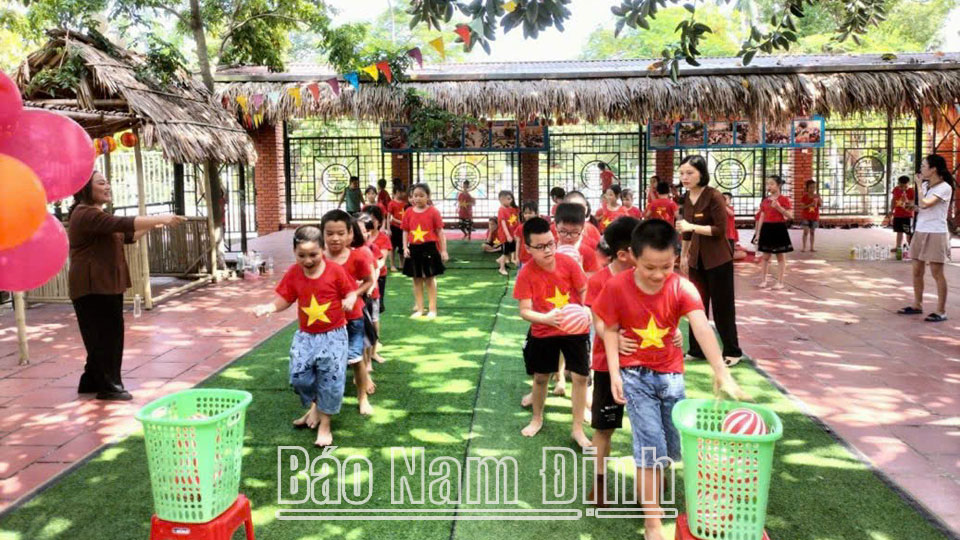 Hoạt động trải nghiệm của học sinh lớp học Toán thông minh cô giáo Thanh Hoa.