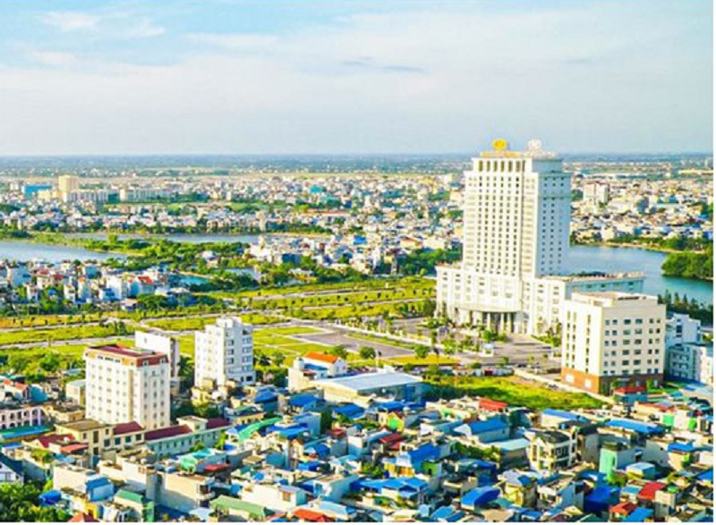 Quan điểm của tỉnh Nam Định đặt ra mục tiêu phát triển nhà ở là đáp ứng nhu cầu về xây mới và cải tạo nhà ở của người dân, đảm bảo chất lượng theo quy chuẩn, tiêu chuẩn