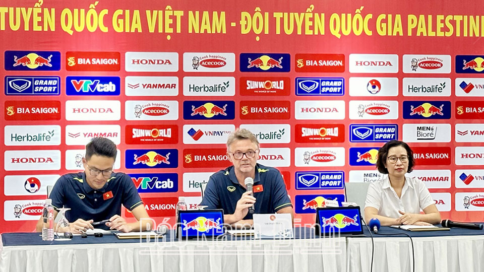 Họp báo trước trận giao hữu bóng đá nam giữa đội tuyển Việt Nam và đội tuyển Palestine