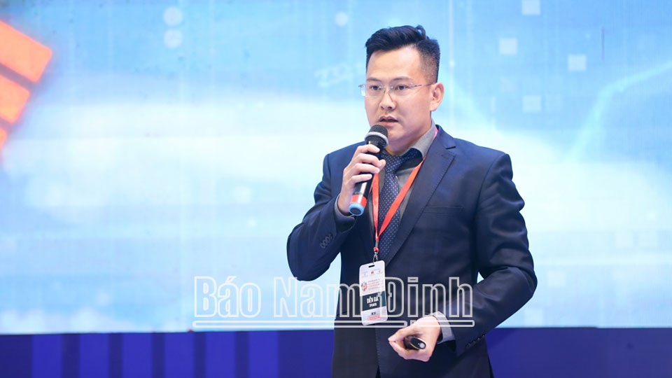 Đồng chí Nguyễn Đức Kiên, Phó Tổng Giám đốc VNPT IT chia sẻ về nền tảng cửa khẩu số góp phần thúc đẩy phát triển kinh tế số 