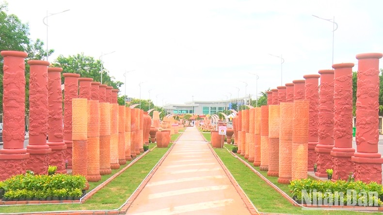Con đường nghệ thuật gốm đỏ tại Vĩnh Long
