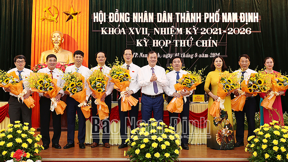 HĐND thành phố Nam Định khoá XVII, nhiệm kỳ 2021-2026 tổ chức kỳ họp thứ chín bầu các chức danh lãnh đạo mới