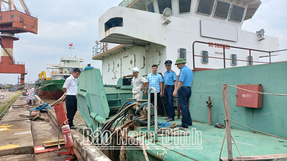 Sở Giao thông Vận tải kiểm tra công tác đảm bảo giao thông ứng phó bão số 3 trên một số tuyến đường thuỷ nội địa