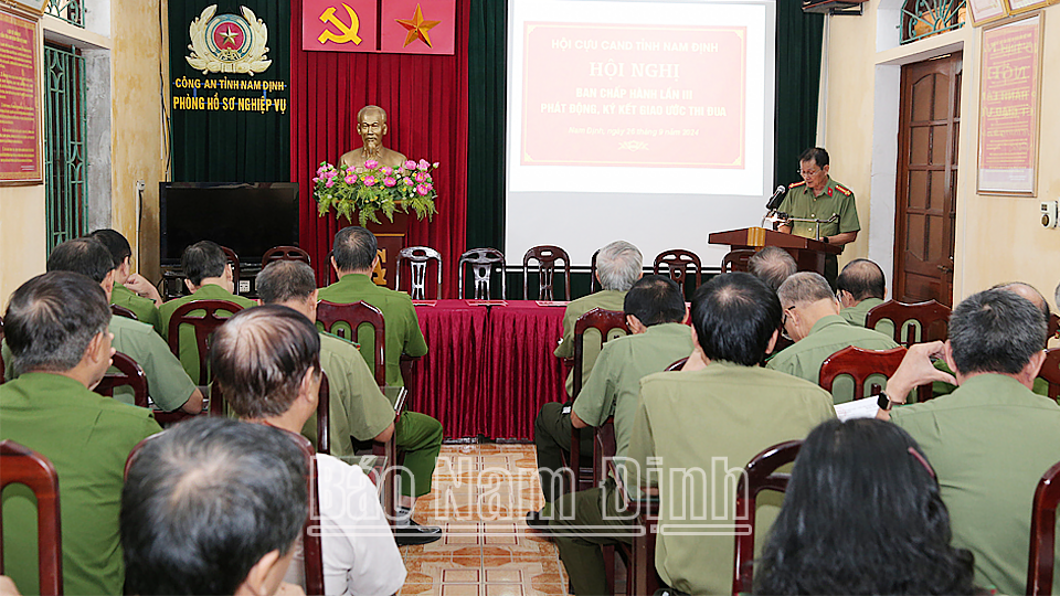 Hội Cựu Công an nhân dân tỉnh phát động, ký kết giao ước thi đua điển hình tiên tiến