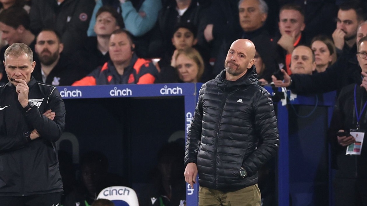 HLV Erik Ten Hag và MU thua đậm Crystal Palace ở mùa giải năm ngoái (Ảnh: Getty).