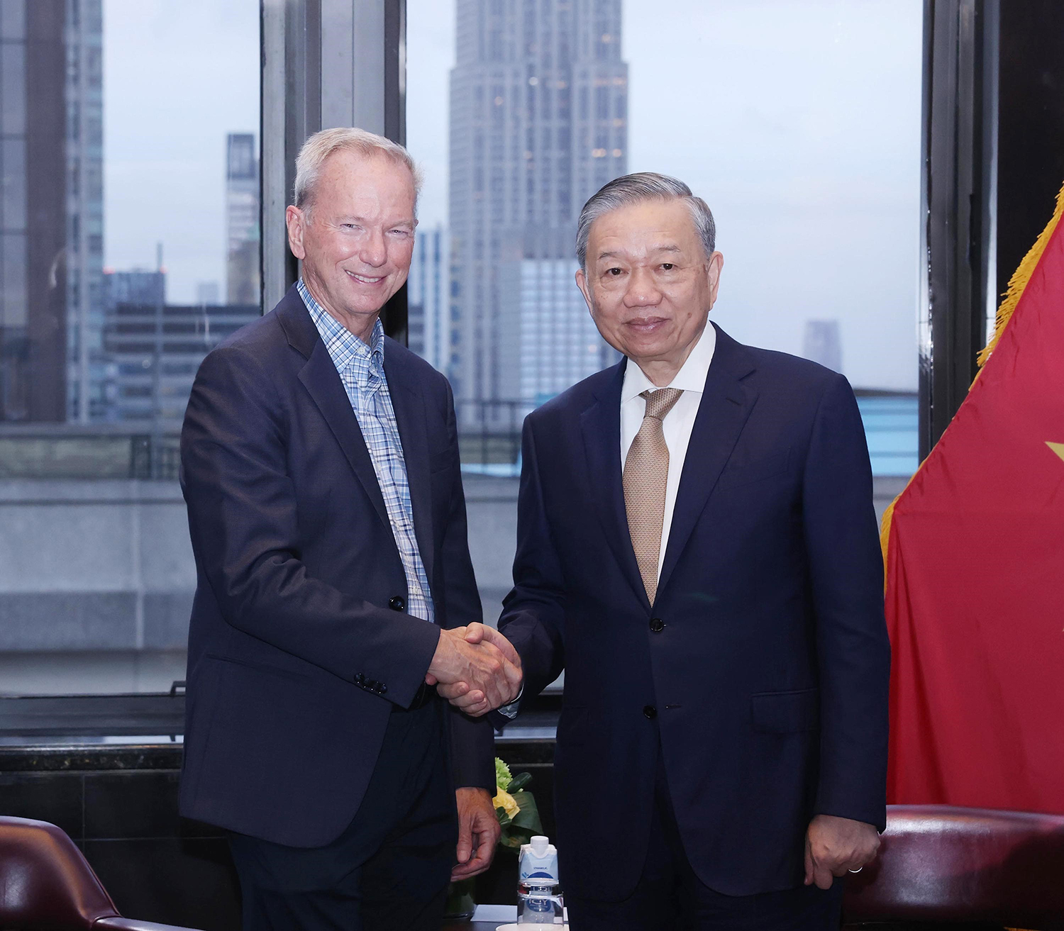 Tổng Bí thư, Chủ tịch nước Tô Lâm tiếp ông Eric Schmidt, nguyên Chủ tịch, Tổng Giám đốc Tập đoàn Google. (Ảnh Lâm Khánh - TTXVN)