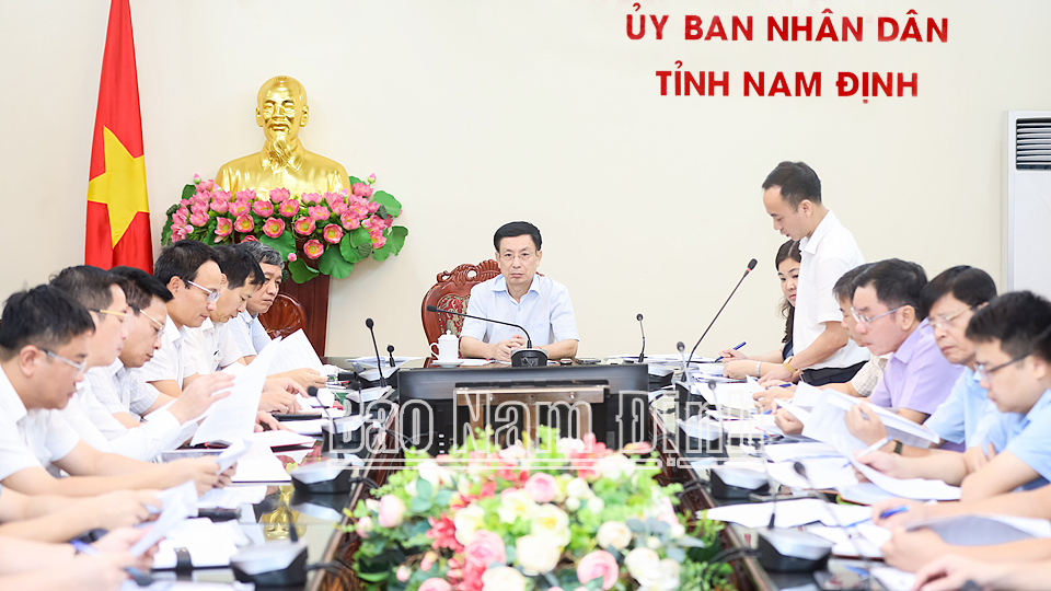 UBND tỉnh kiểm điểm tiến độ dự án xây dựng tuyến đường bộ mới Nam Định - Lạc Quần - Đường bộ ven biển