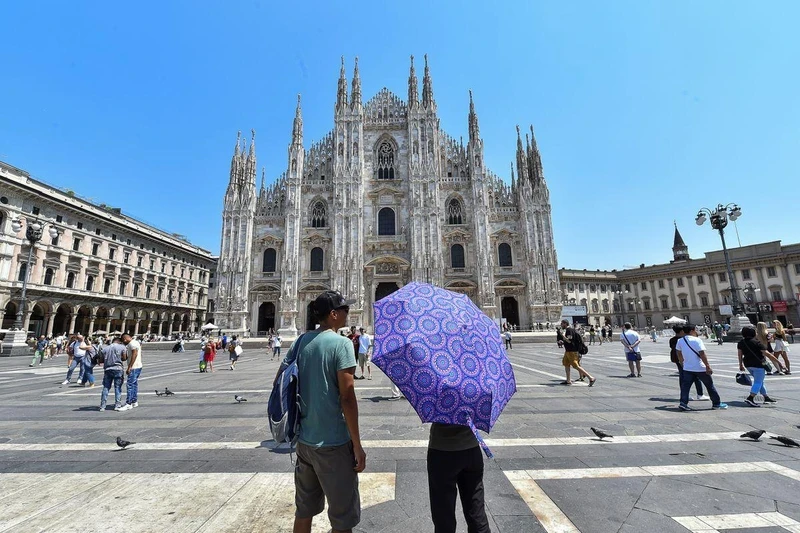 Quảng trường Duomo, Milan, Italia. (Ảnh: Reuters)
