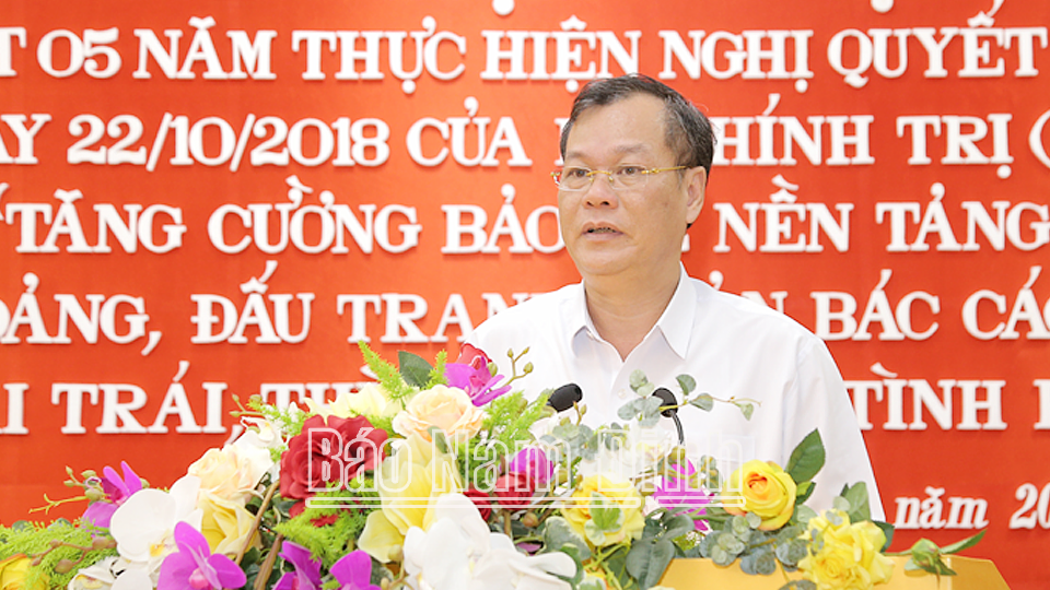 Đồng chí Phó Bí thư Thường trực Tỉnh ủy Lê Quốc Chỉnh phát biểu kết luận hội nghị.