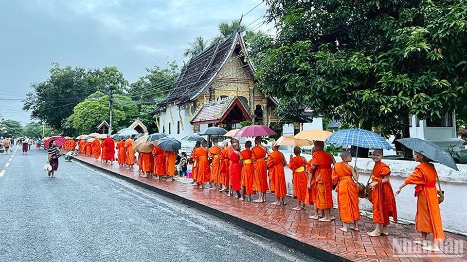 Du lịch được đánh giá là một trong những động lực chính thúc đẩy kinh tế Lào tăng trưởng. (Ảnh: Trịnh Dũng)
