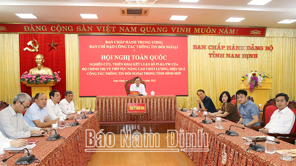 Quang cảnh hội nghị tại điểm cầu Nam Định.