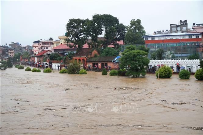 Mưa lớn kéo dài gây ngập lụt tại Kathmandu, Nepal ngày 28/9/2024. Ảnh: THX/TTXVN
