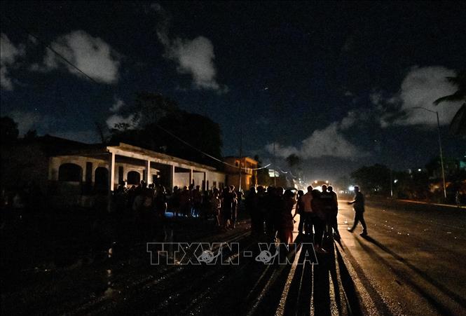 Cảnh mất điện tại La Habana, Cuba, ngày 30/9/2022. Ảnh tư liệu: AFP/TTXVN
