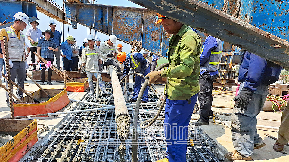 Tác phẩm tham dự giải báo chí Búa Liềm vàng lần thứ IX-2024: Đột phá hạ tầng giao thông - "Chìa khóa" phát triển (kỳ 2)