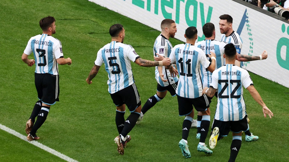 Argentina thua sốc Saudi Arabia: Quyền tự quyết vẫn trong tay Messi và đồng đội