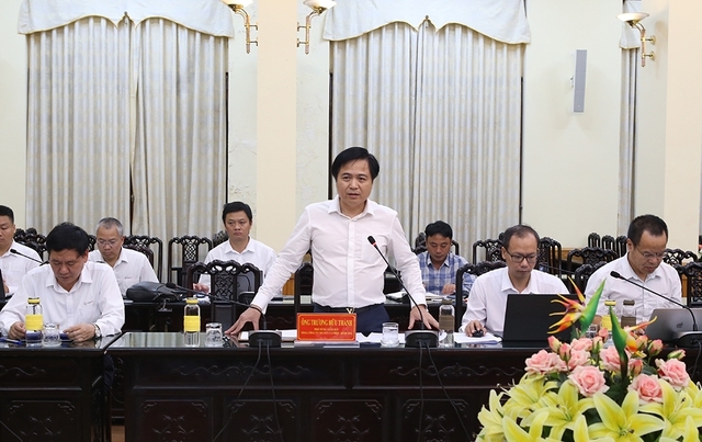 Ông Trương Hữu Thành, Phó Tổng giám đốc EVNNPT phát biểu tại buổi làm việc - Ảnh: VGP/ Toàn Thắng
            