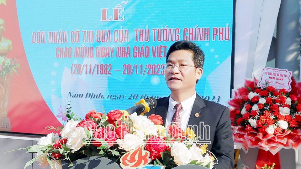 Đồng chí Phó Chủ tịch Thường trực UBND tỉnh Trần Anh Dũng phát biểu tại lễ kỷ niệm.