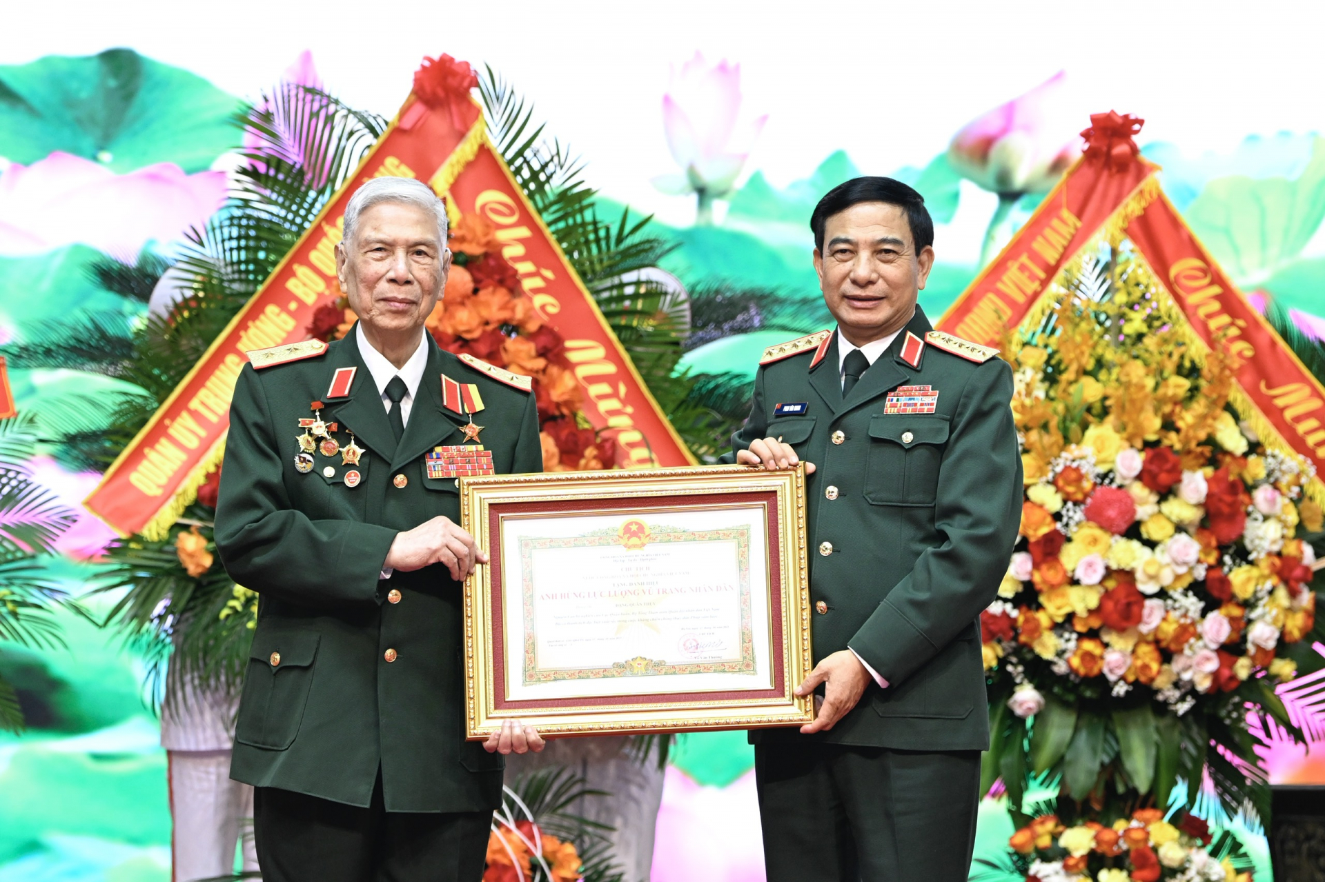 Bộ Tổng Tham mưu QĐND Việt Nam tổ chức Lễ trao tặng danh hiệu Anh hùng Lực lượng vũ trang Nhân dân đối với Trung tướng Đặng Quân Thụy