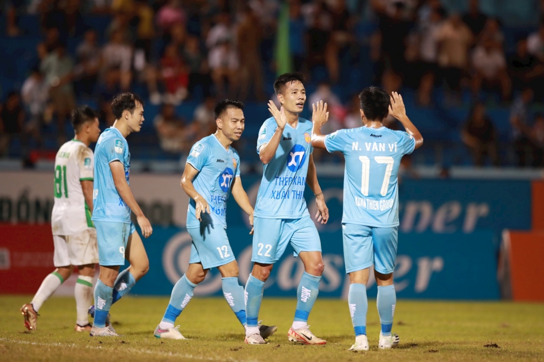 Thắng dễ Bình Phước, Nam Định FC đi tiếp tại Cúp Quốc gia