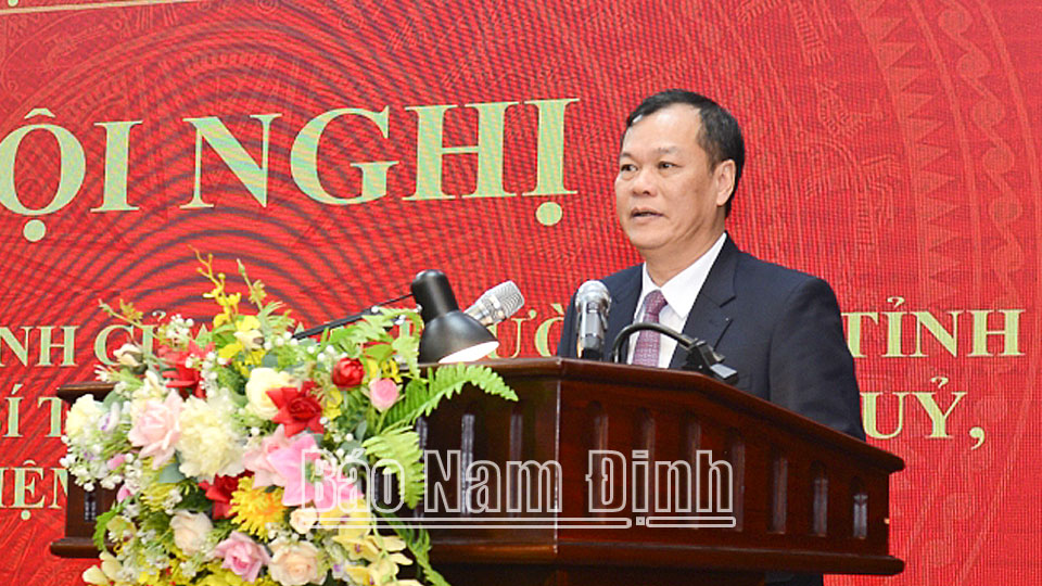 Đồng chí Phó Bí thư Thường trực Tỉnh ủy Lê Quốc Chỉnh phát biểu tại hội nghị.