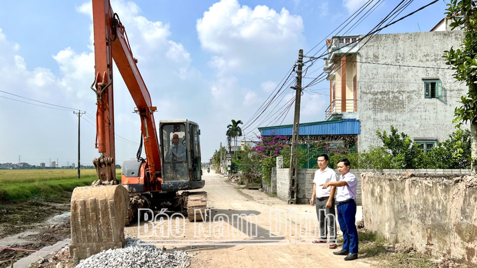 Xây dựng đường giao thông nông thôn tại xã Trực Đạo.
